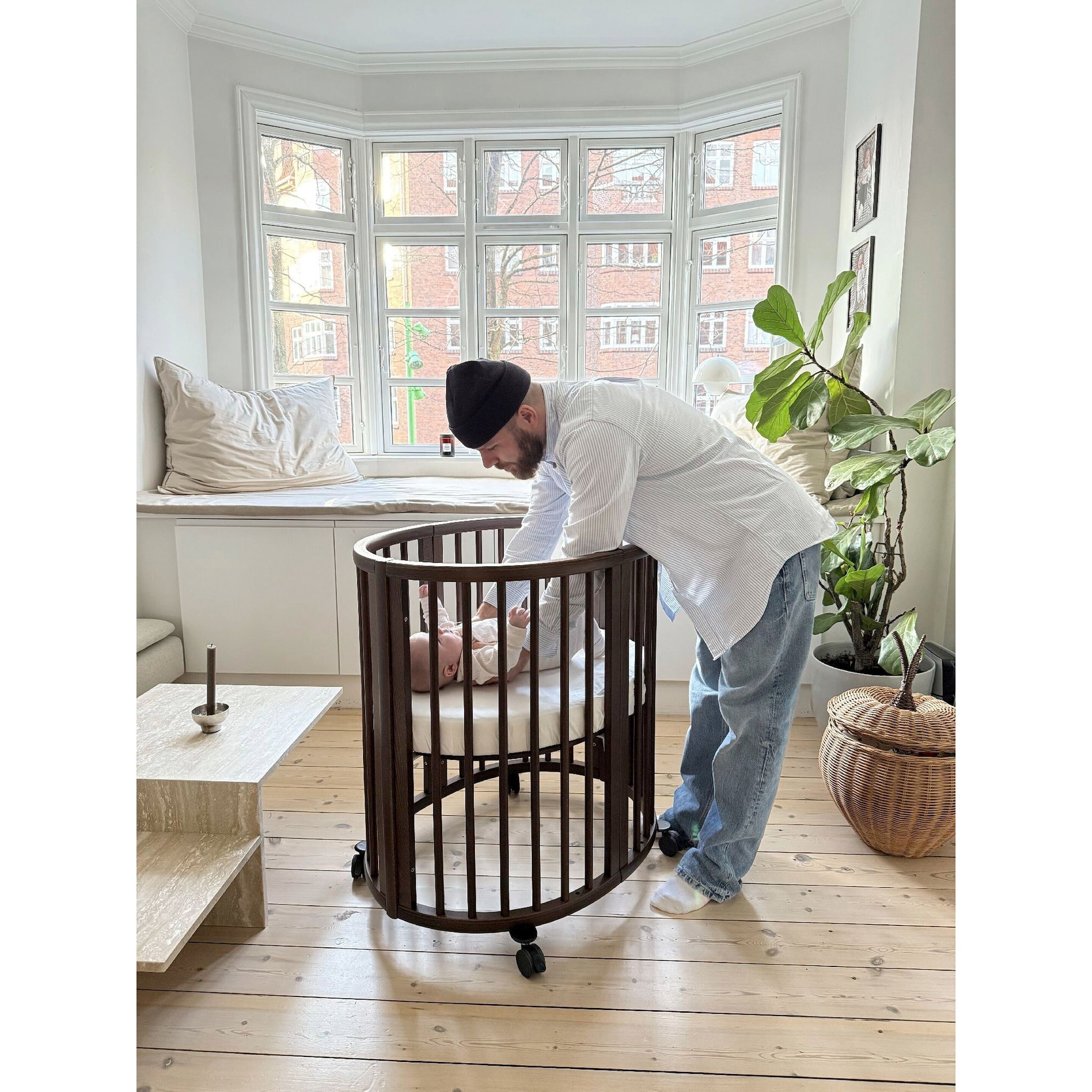 Stokke® Sleepi™ Bundle Sleepi Mini inkl. Matratze und Spannbetttuch, Himmelstange und Himmel